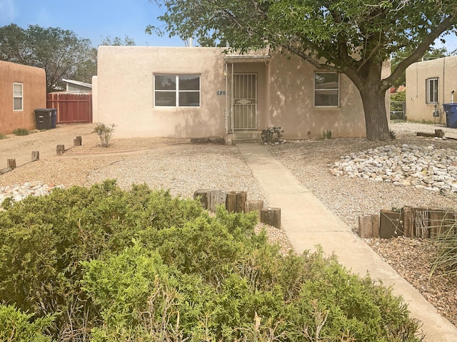 930 Madeira Dr SE, Albuquerque, NM 87108 - photo 1