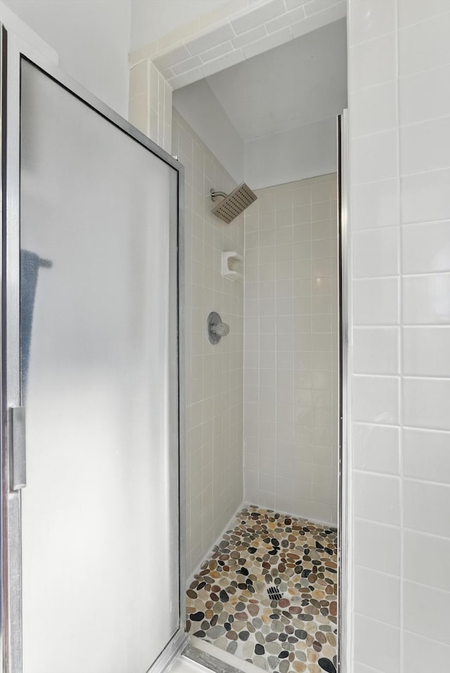 11517 San Jacinto Ave NE, Albuquerque, NM 87112 - bathroom with a stall shower