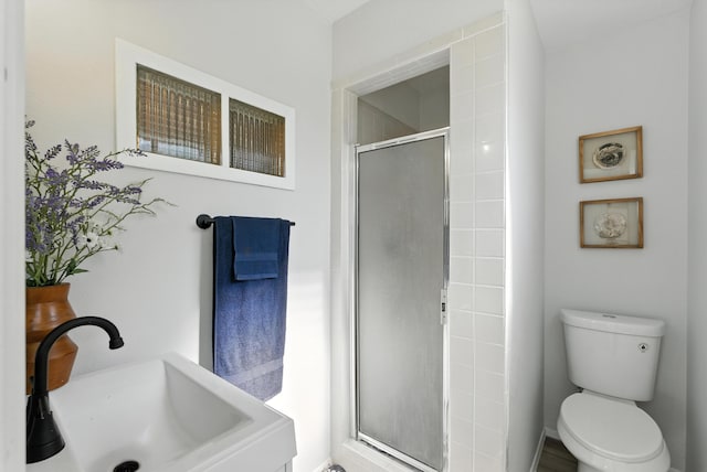 11517 San Jacinto Ave NE, Albuquerque, NM 87112 - bathroom featuring a sink and a stall shower
