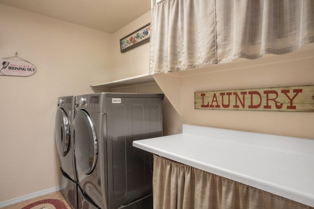 1417 Montiano Loop SE, Rio Rancho, NM 87124 - laundry room featuring washer and dryer and baseboards