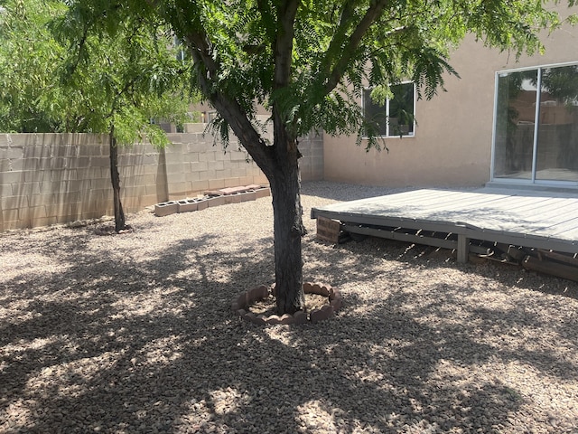 3005 Quail Point Dr, Albuquerque, NM 87120 - view of yard featuring a deck