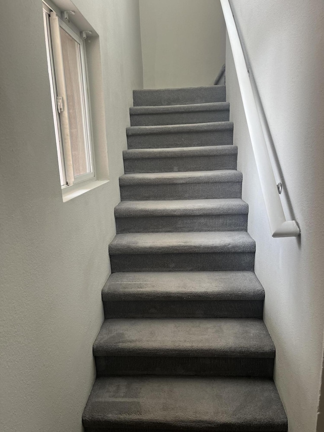 3005 Quail Point Dr, Albuquerque, NM 87120 - view of stairway