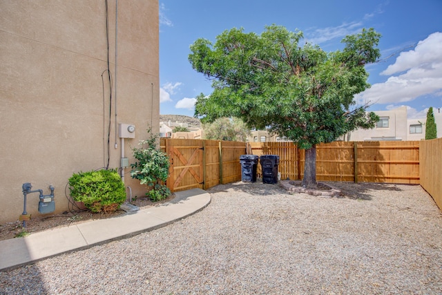 4920 Black Dr NW, Albuquerque, NM 87120 - view of yard featuring a gate