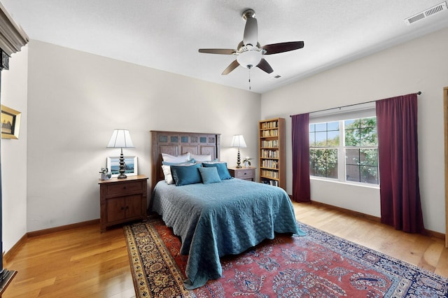 8712 Sandwater Rd NW, Albuquerque, NM 87120 - bedroom featuring light wood-style flooring and a ceiling fan