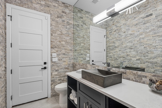 7900 Aguila St NW, Albuquerque, NM 87120 - bathroom featuring vanity and toilet