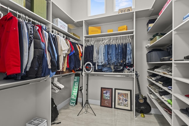7900 Aguila St NW, Albuquerque, NM 87120 - view of walk in closet