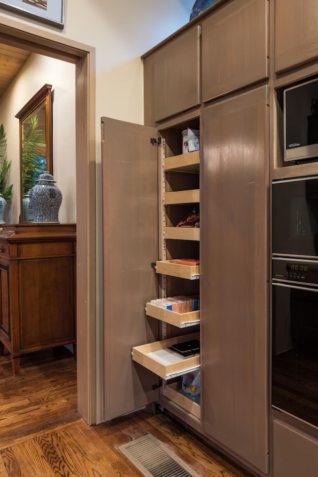 213 Spring Creek Pl NE, Albuquerque, NM 87122 - view of pantry