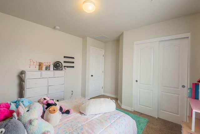 148 El Camino Loop NW, Rio Rancho, NM 87144 - carpeted bedroom with a closet and baseboards