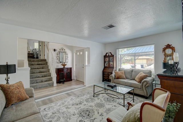 9212 Orlando Pl NE, Albuquerque, NM 87111 - photo 2