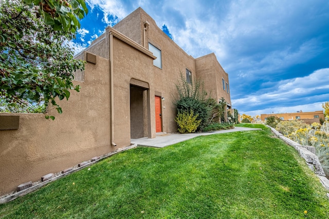 2900 Vista Del Rey NE Unit 18D, Albuquerque, NM 87112 - view of green lawn