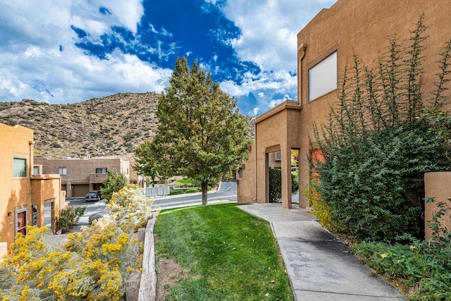 2900 Vista Del Rey NE Unit 18D, Albuquerque, NM 87112 - view of green lawn