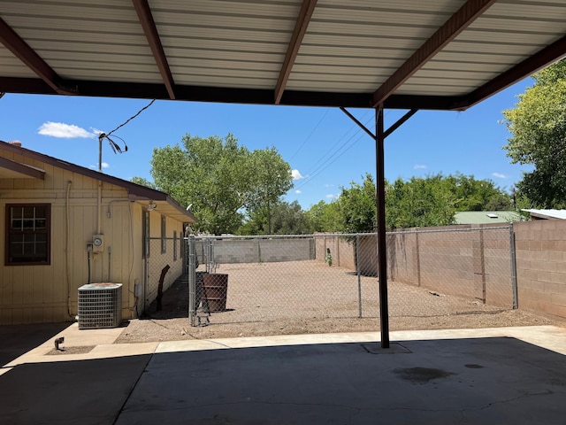 1519 Lundy Ln SW, Albuquerque, NM 87105 - view of patio