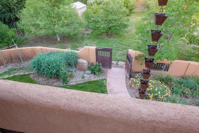 2505 Elfego Rd NW, Albuquerque, NM 87107 - view of yard
