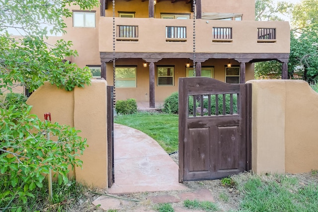 2505 Elfego Rd NW, Albuquerque, NM 87107 - view of gate