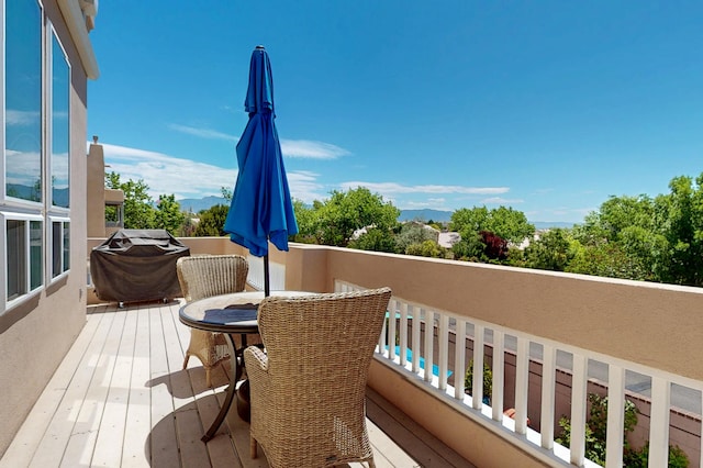 4104 Killington Rd NW, Albuquerque, NM 87114 - wooden terrace featuring grilling area