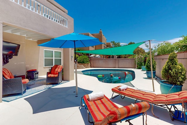 4104 Killington Rd NW, Albuquerque, NM 87114 - view of pool with a fenced backyard and a patio area