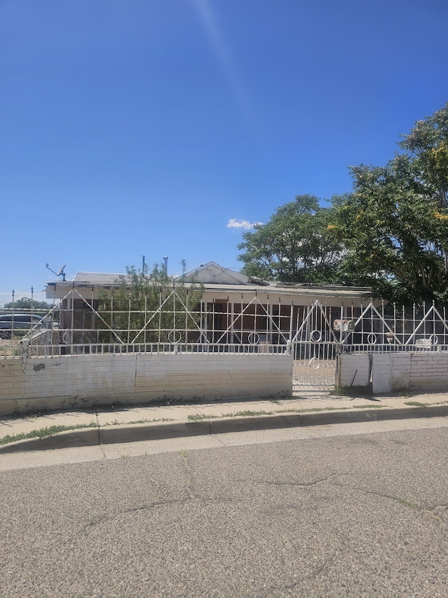 1921 John St SE, Albuquerque, NM 87102 - view of community