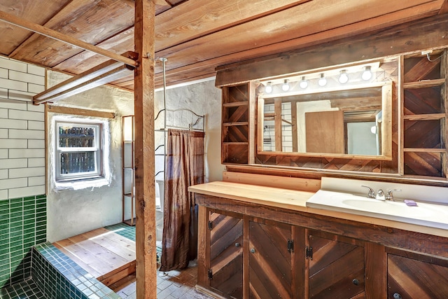 541 Atrisco Dr NW, Albuquerque, NM 87105 - bathroom featuring vanity