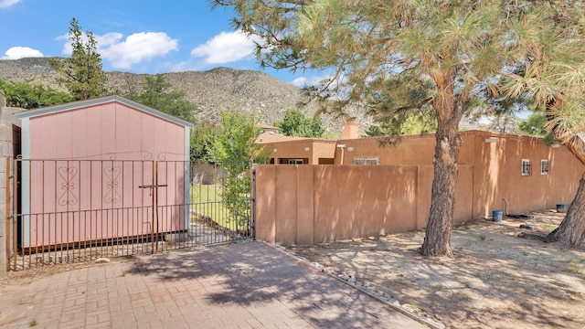 13101 Comanche Rd NE, Albuquerque, NM 87111 - gate featuring a mountain view