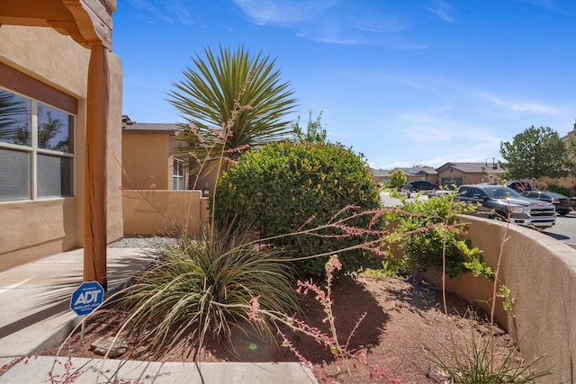 6615 Mountain Hawk Loop NE, Rio Rancho, NM 87144 - view of yard featuring a residential view