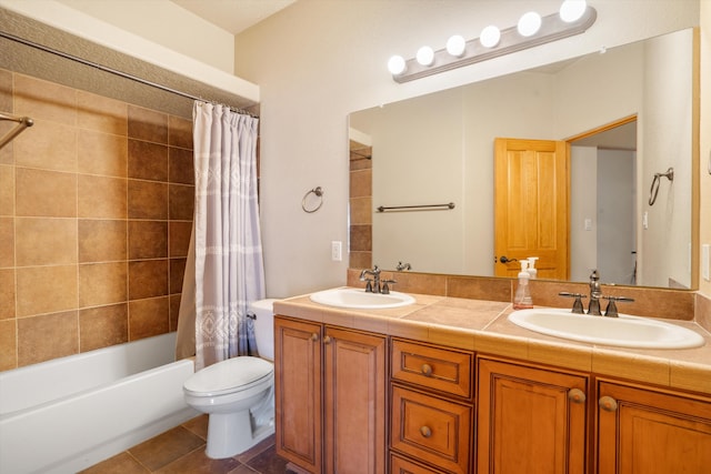 6615 Mountain Hawk Loop NE, Rio Rancho, NM 87144 - full bath featuring double vanity, tile patterned flooring, and shower / bath combo