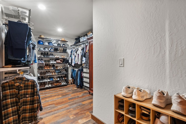 1524 W Meadowlark Ln, Corrales, NM 87048 - spacious closet with wood finished floors