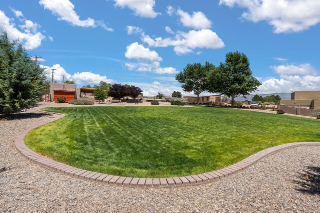 1524 W Meadowlark Ln, Corrales, NM 87048 - view of grassy yard