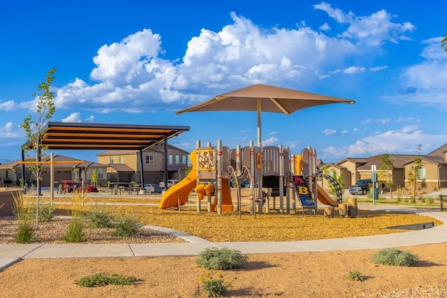 2952 Kings Canyon Loop NE, Rio Rancho, NM 87144 - community jungle gym with a residential view