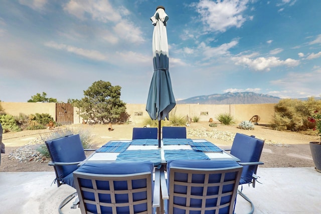 2504 Campeche Rd NE, Rio Rancho, NM 87144 - view of patio / terrace with a mountain view