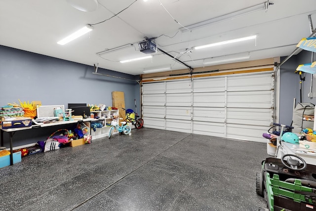 5415 Colleens Way NE, Albuquerque, NM 87111 - garage with a garage door opener