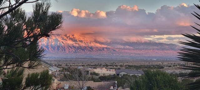 2308 Desert View Rd NE, Rio Rancho, NM 87144 - view of mountain backdrop