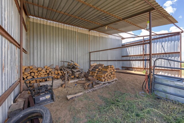 1257 Dinkle Rd, Stanley, NM 87056 - view of garage