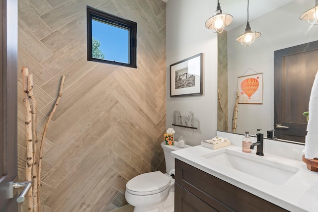 3204 Maxum Ln NW, Albuquerque, NM 87104 - bathroom featuring vanity and toilet