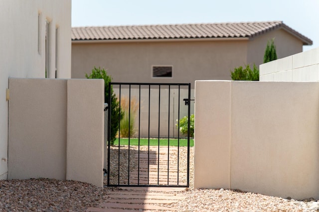 1978 Castle Peak Loop NE, Rio Rancho, NM 87144 - view of gate