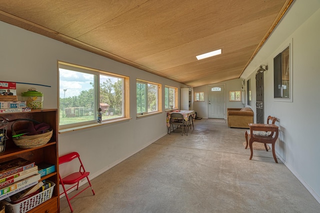 1 Dinosaur Rd, Stanley, NM 87056 - sunroom featuring vaulted ceiling