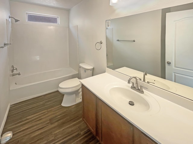 1225 La Fonda St, Bernalillo, NM 87004 - full bathroom featuring wood finished floors, vanity, and washtub / shower combination