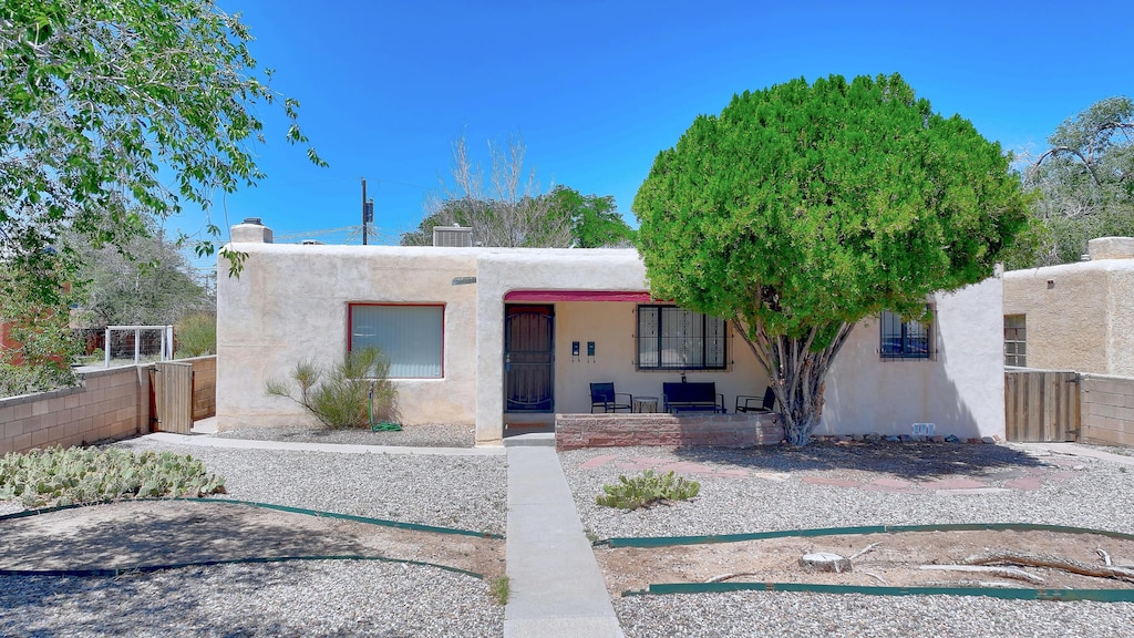 313 Monroe St NE, Albuquerque, NM 87108 - photo 1