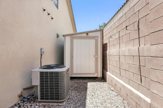 6903 Wrangell Loop NE, Rio Rancho, NM 87144 - exterior view of stucco siding