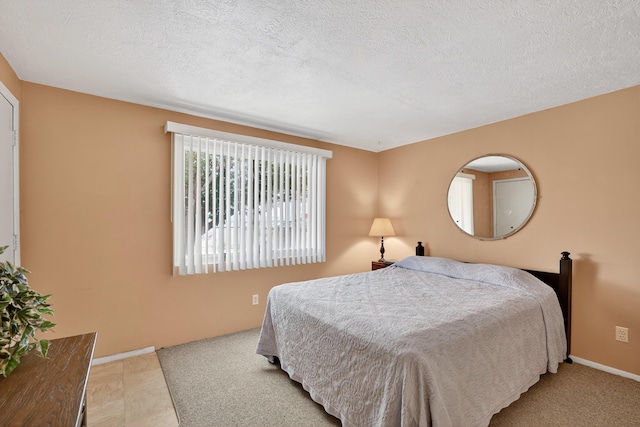 302 Crestview Dr SW, Albuquerque, NM 87105 - bedroom with a textured ceiling
