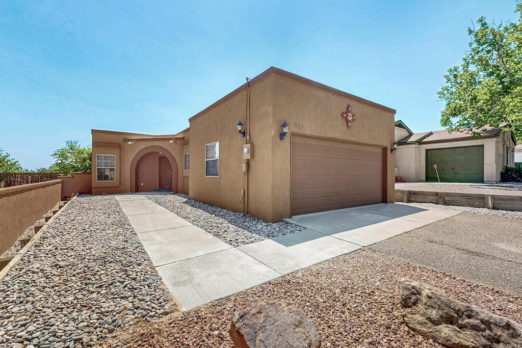 913 Charles Dr NE, Rio Rancho, NM 87144 - photo 1
