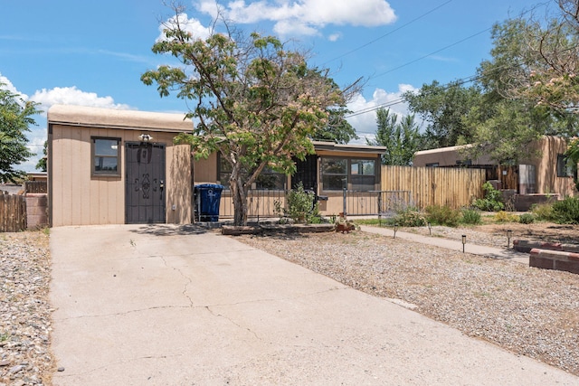 9201 Mescalero Rd NE, Albuquerque, NM 87111 - photo 2