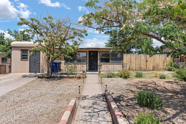 9201 Mescalero Rd NE, Albuquerque, NM 87111 - photo 1