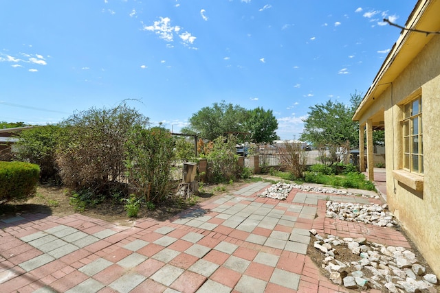 1101 Pear Dr SW, Albuquerque, NM 87105 - photo 2