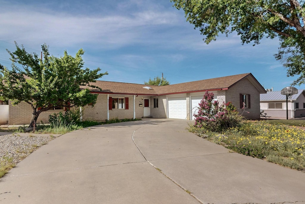 9104 Haines Ave NE, Albuquerque, NM 87112 - photo 1