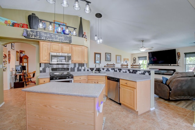 816 4th St NE, Rio Rancho, NM 87124 - photo 13