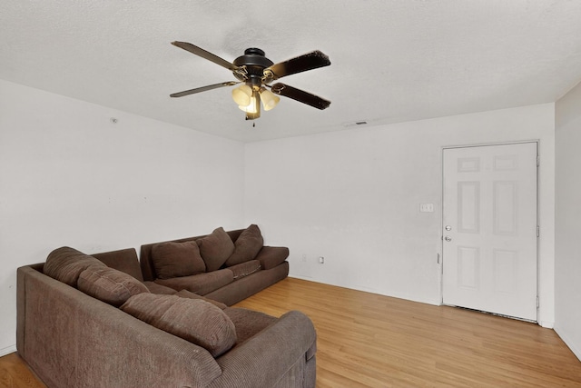 530 Alvarado Dr SE, Albuquerque, NM 87108 - photo 3
