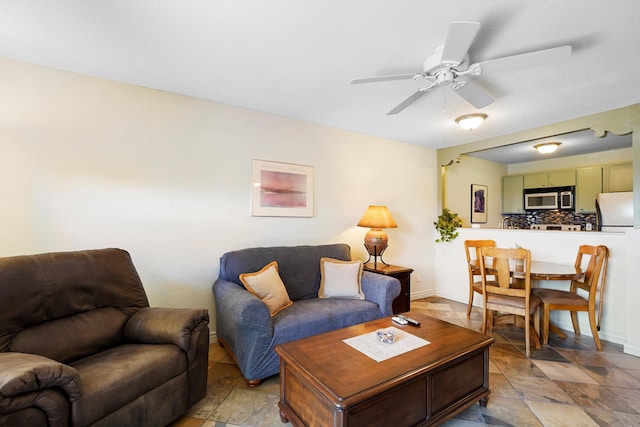 149 N Calle Ojo Feliz Unit B, Santa Fe, NM 87505 - photo 4