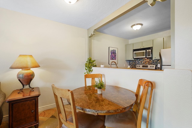 149 N Calle Ojo Feliz Unit B, Santa Fe, NM 87505 - photo 9