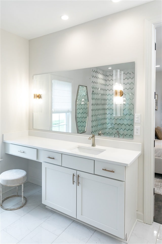 9636 Grays Meadow Dr, Cordova, TN 38018 - bathroom with recessed lighting, vanity, marble finish floor, and connected bathroom