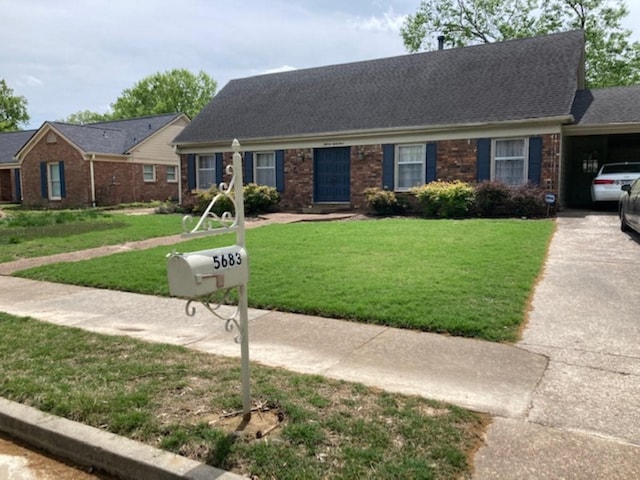 ranch-style home with a front yard